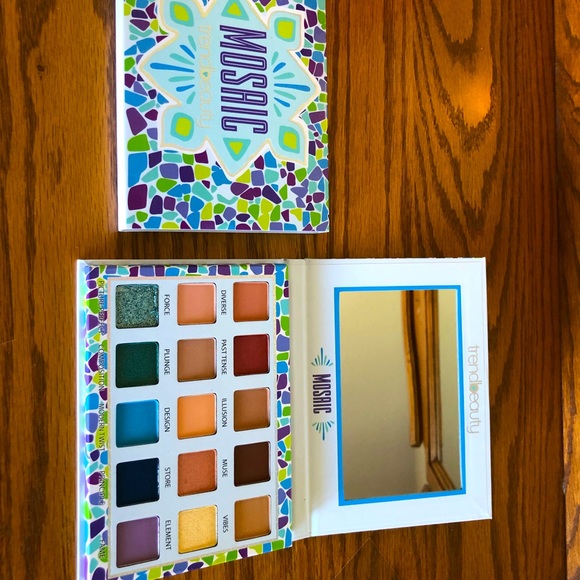 TrendBeauty Mosaic Eyeshadow palette - Picture 3 of 3